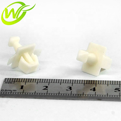 قطع غيار ماكينات الصراف الآلي Diebold Opteva Square Pin Snap Latch 49023555000C